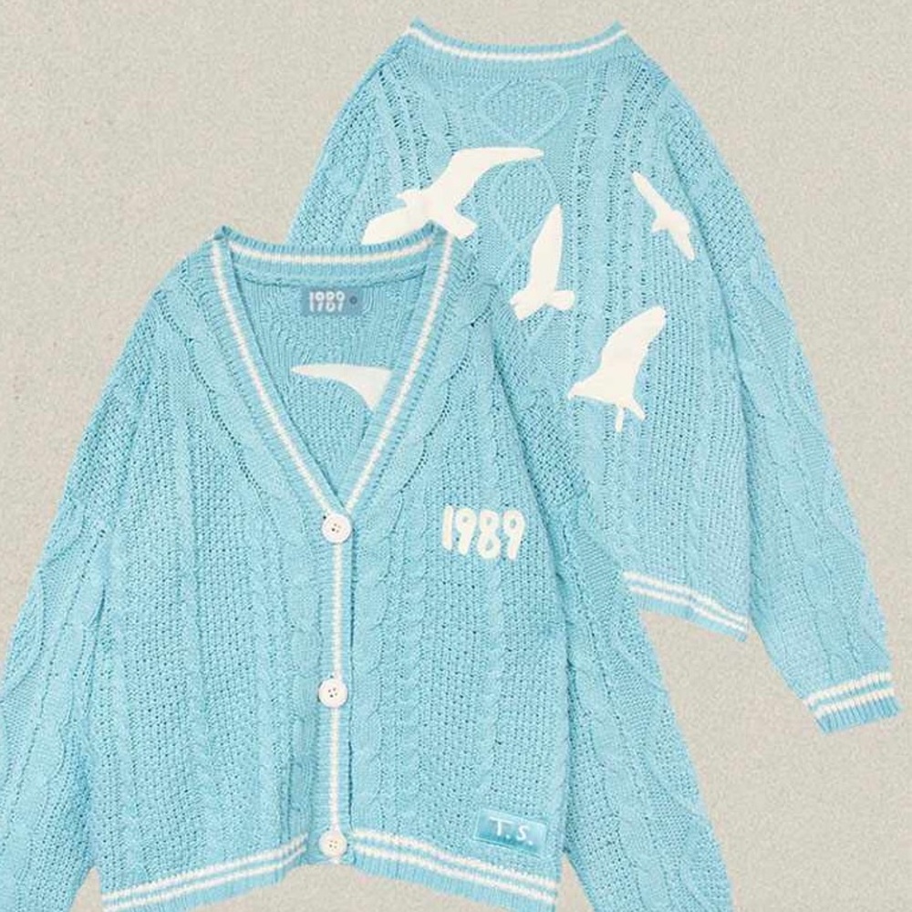 In hand & ready 2 ship 1989(Taylor’s version) cardigan M/L Official Taylor Swift